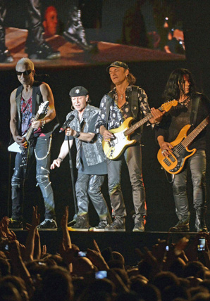 0618scorpions1