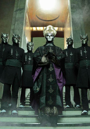 Ghost: „Biztos, hogy soha nem fogunk hétköznapi ruhában kiállni a színpadra”