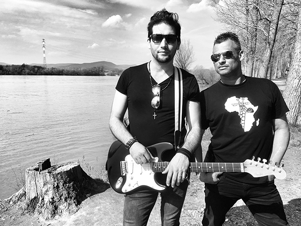Kozma feat. Bebe: Fények útján