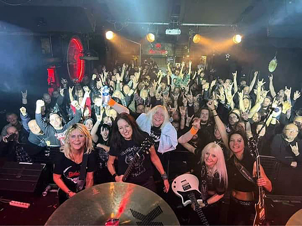 Girlschool, Mötherhööd - Pozsony, 2023. december 28.