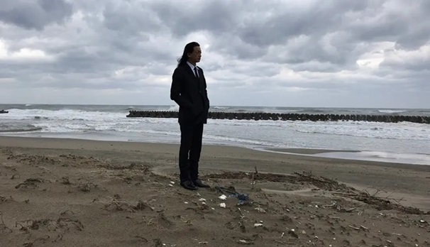 „Ez egy légies, ugyanakkor baljós album”