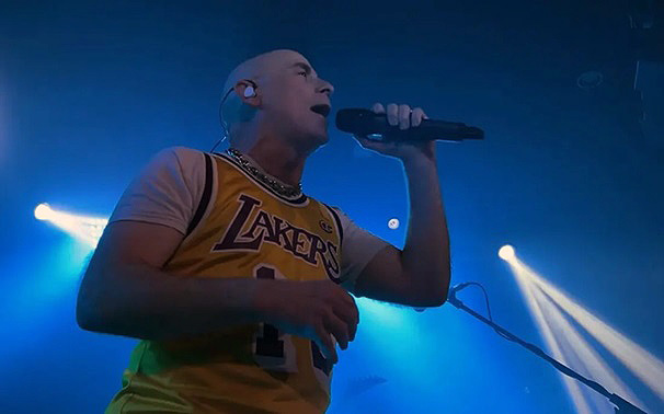 Random Acts Of Senseless Violence: hivatalos Anthrax-koncertdal John Bushtól