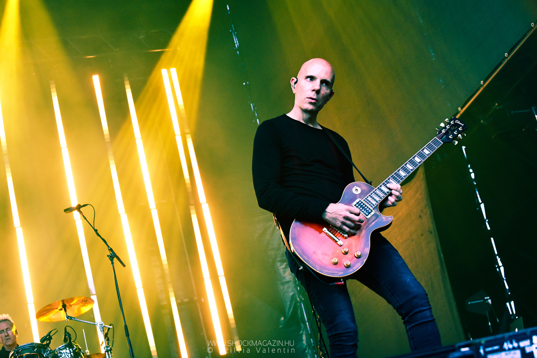 a_perfect_circle_k2026_02