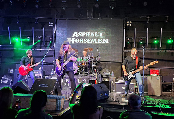 asphalthorsemen_1