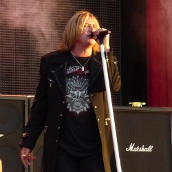 Def Leppard: Download, Mirrorball, gigaturné