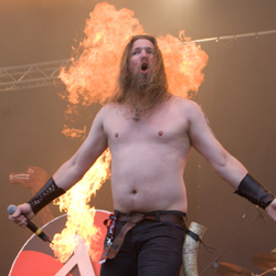 Amon Amarth: most a tűzóriás van soron