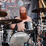 A Killswitch Engage dobosával stúdiózik az Unearth