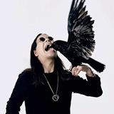 Ozzy kezd besokallni Lady Gagától