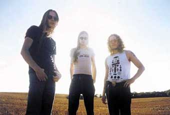 Firebird: „A dalok megírták önmagukat”