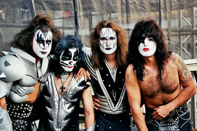 KISS Forever Band: 15 év maszkban